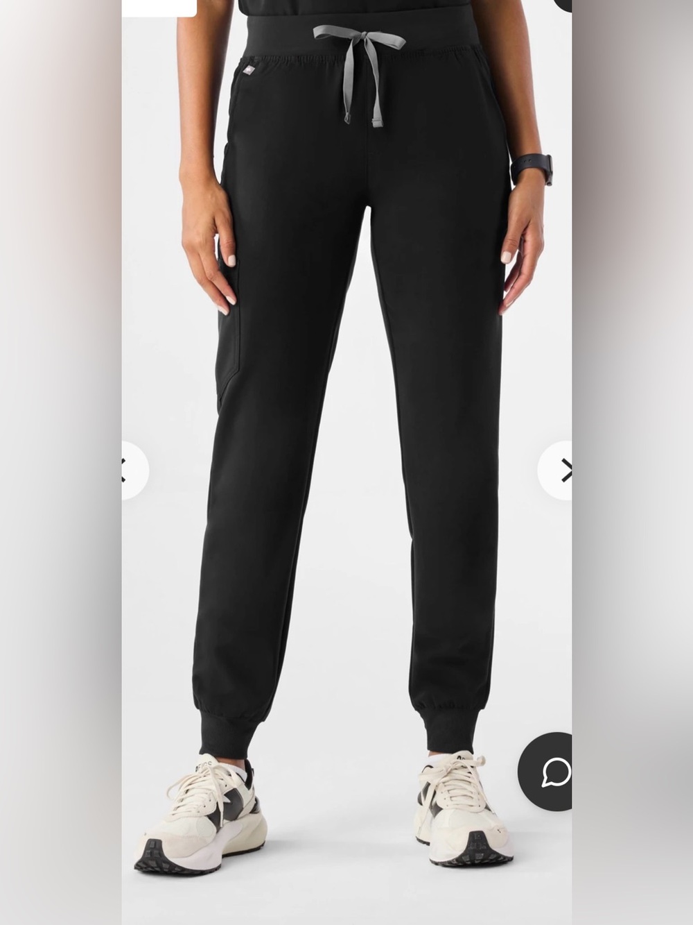FIGS Women’s Black Zamora Jogger Scrub Pants - Small